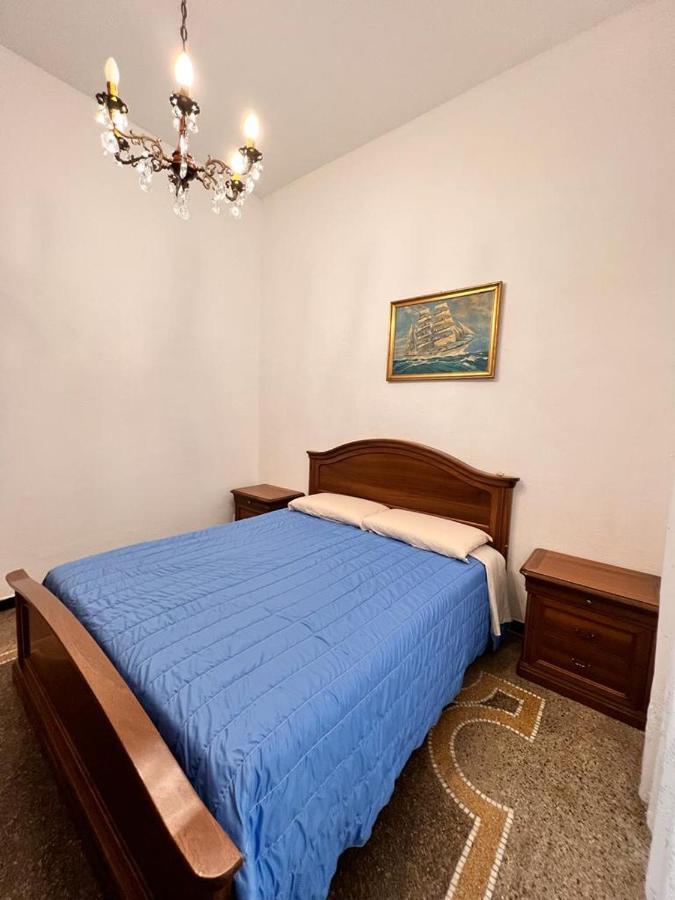 Savona Casa Vacanze Vicino Mare 3 Minuti Wifi ภายนอก รูปภาพ