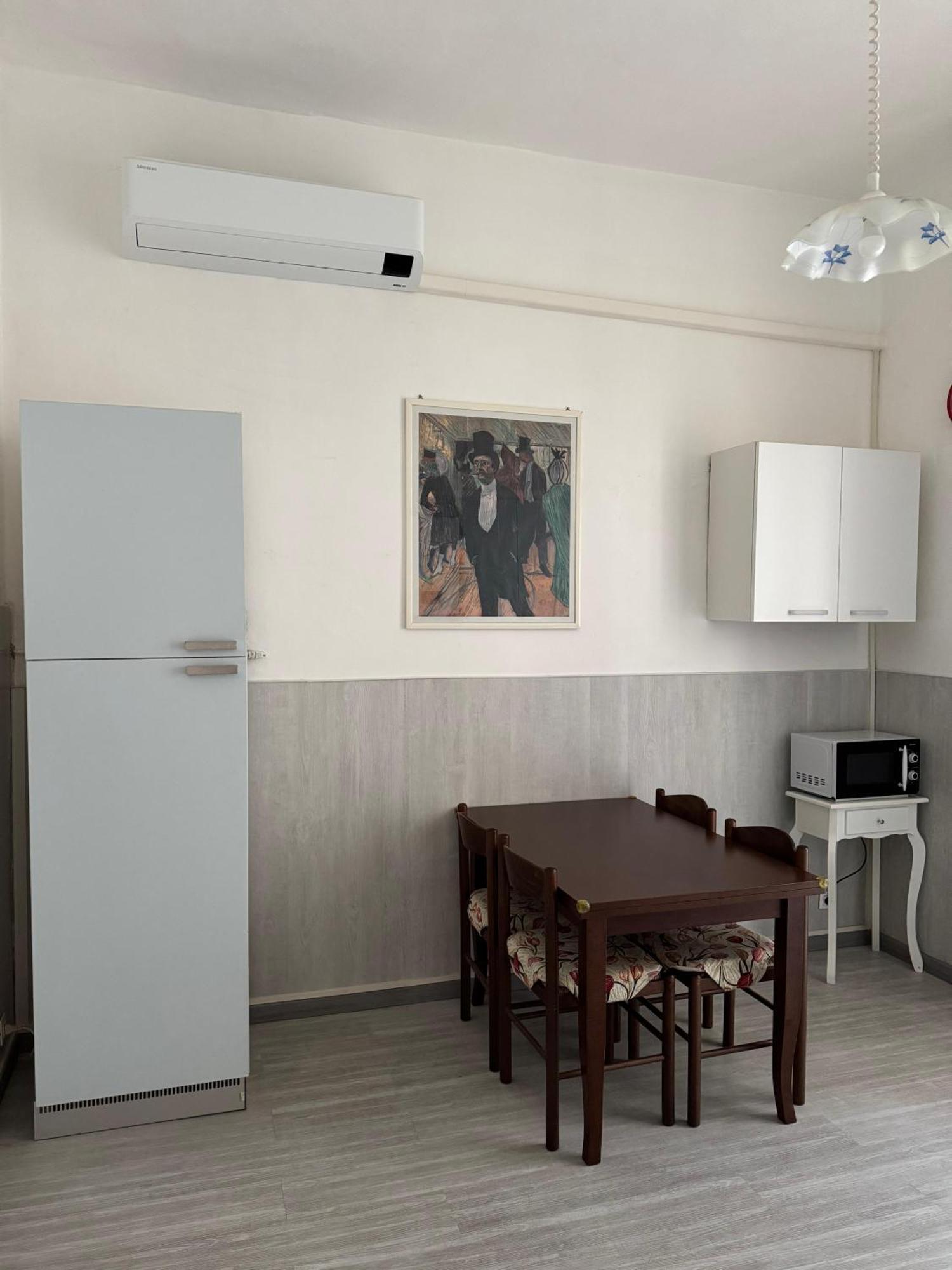 Savona Casa Vacanze Vicino Mare 3 Minuti Wifi ภายนอก รูปภาพ